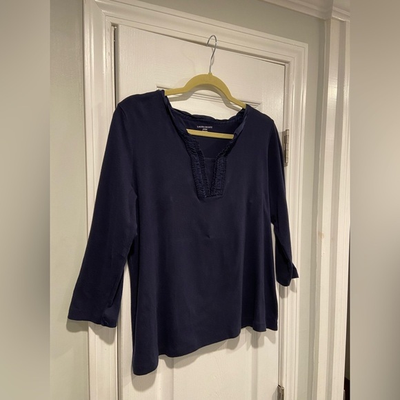 Laura Scott Size LP Navy Blue 3/4 Sleeve V Neck Top Satib Embroidered Trim - Picture 3 of 12